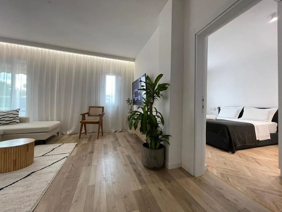 Myslym Shyri'S Apartments ティラナ
