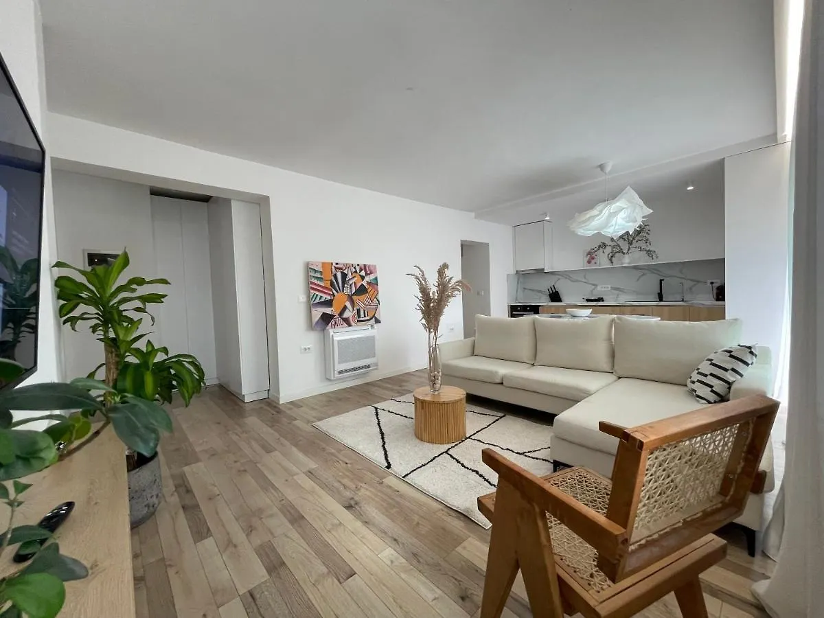 Myslym Shyri'S Apartments Tirana Aparthotel