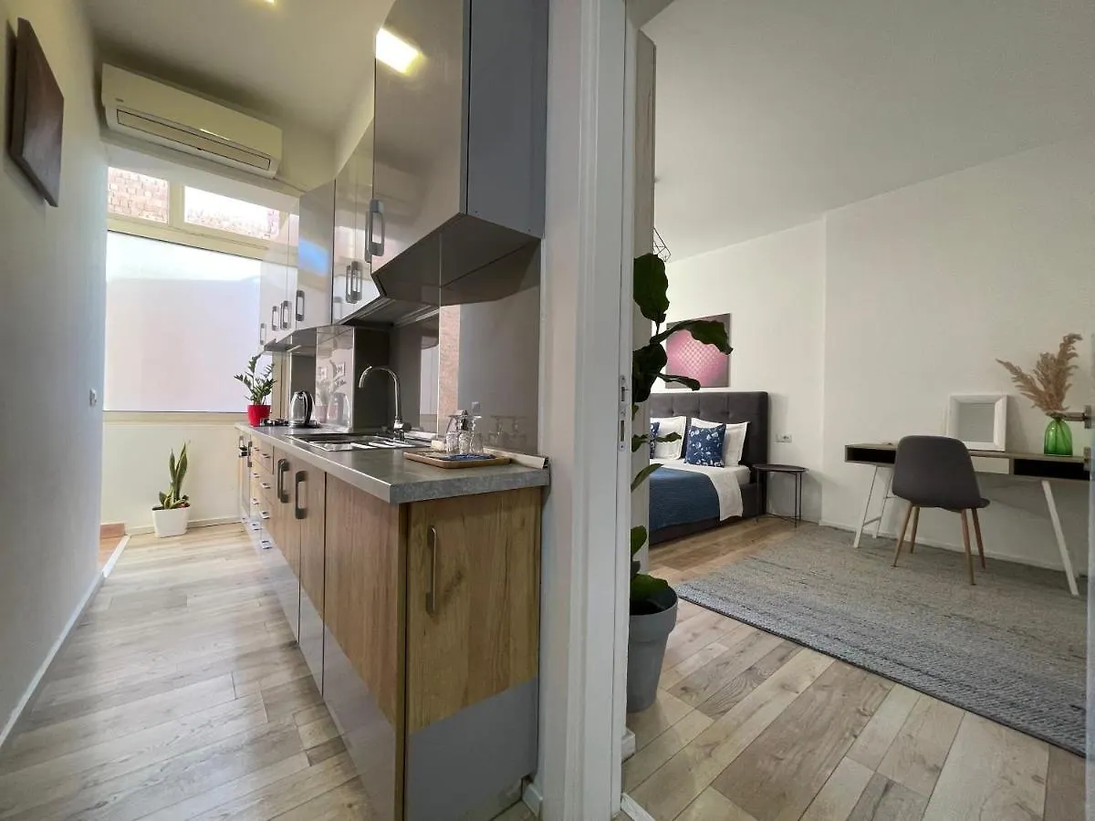 *** 公寓式酒店 Myslym Shyri'S Apartments 地拉那 阿尔巴尼亚