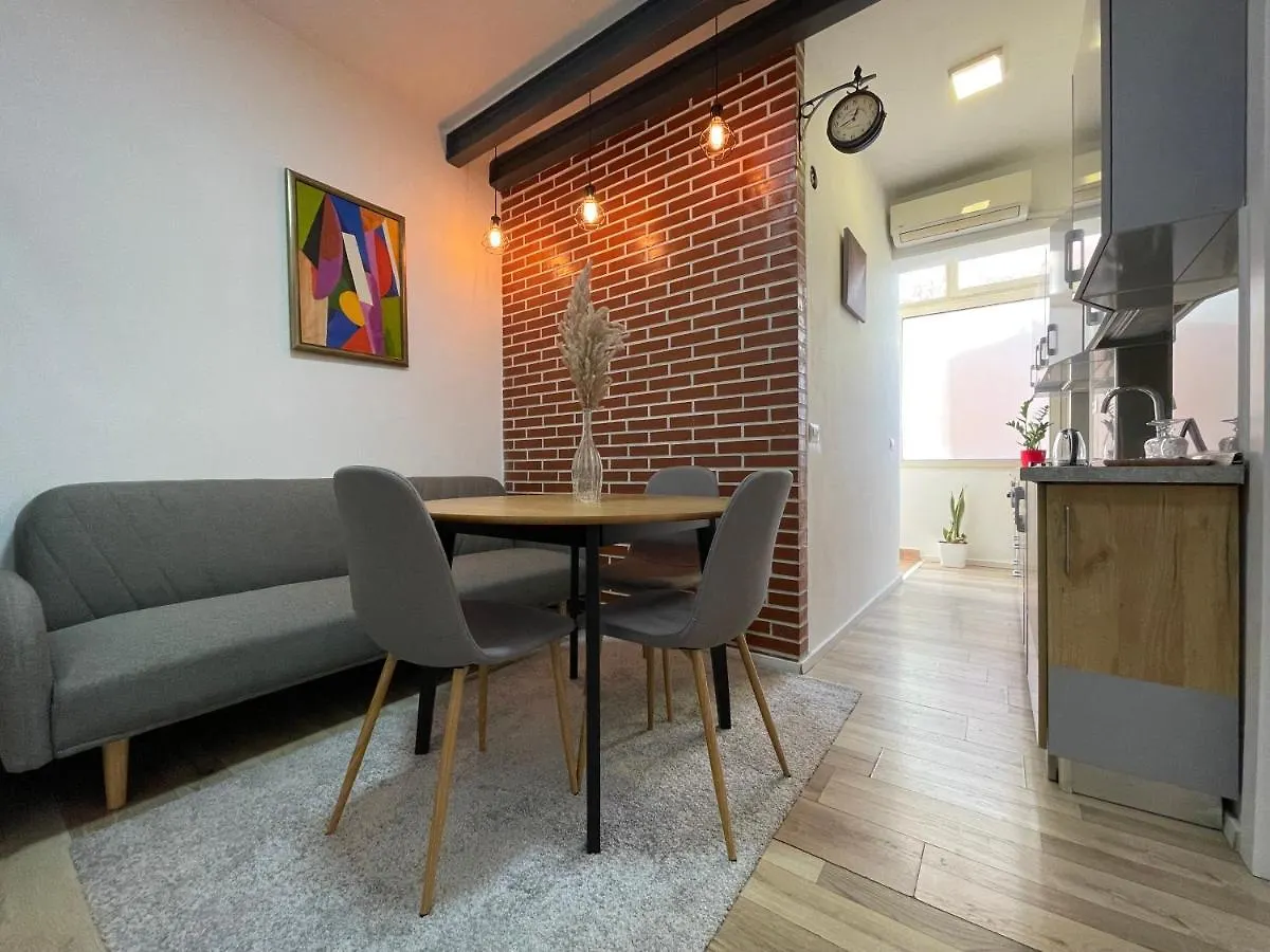 Myslym Shyri'S Apartments 地拉那 3*,  阿尔巴尼亚