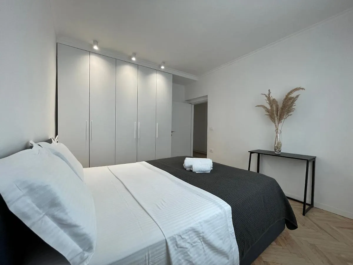 Myslym Shyri'S Apartments 地拉那 3*,